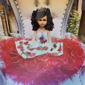 Meet your Posher, Cynthia